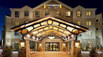 Фото отеля Staybridge Suites Rochester - Commerce Dr NW №3