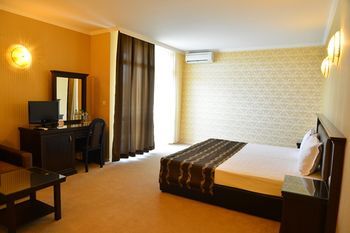 Фото отеля Shato hotel Trendafiloff №2