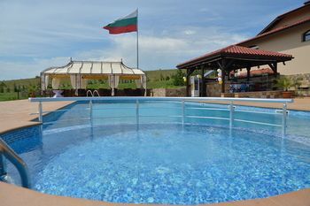 Фото отеля Shato hotel Trendafiloff №3