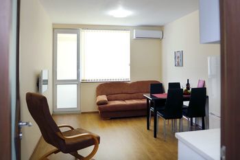 Фото отеля Sea Garden Apartment №0