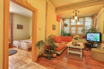 Фото отеля Guesthouse Tomovi №2
