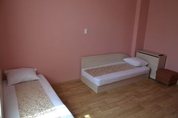 Фото отеля Guest rooms FILIPOPOL №1