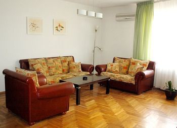 Фото отеля Rotasar Hotel №0