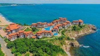 Фото отеля Saint Thomas Apart Complex №3