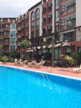 Фото отеля Chateau Del Marina 2-Level Apartments №1