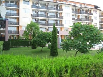 Фото отеля Apartcomplex Chateau Aheloy №2