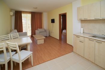 Фото отеля Anixy Apart Hotel №3
