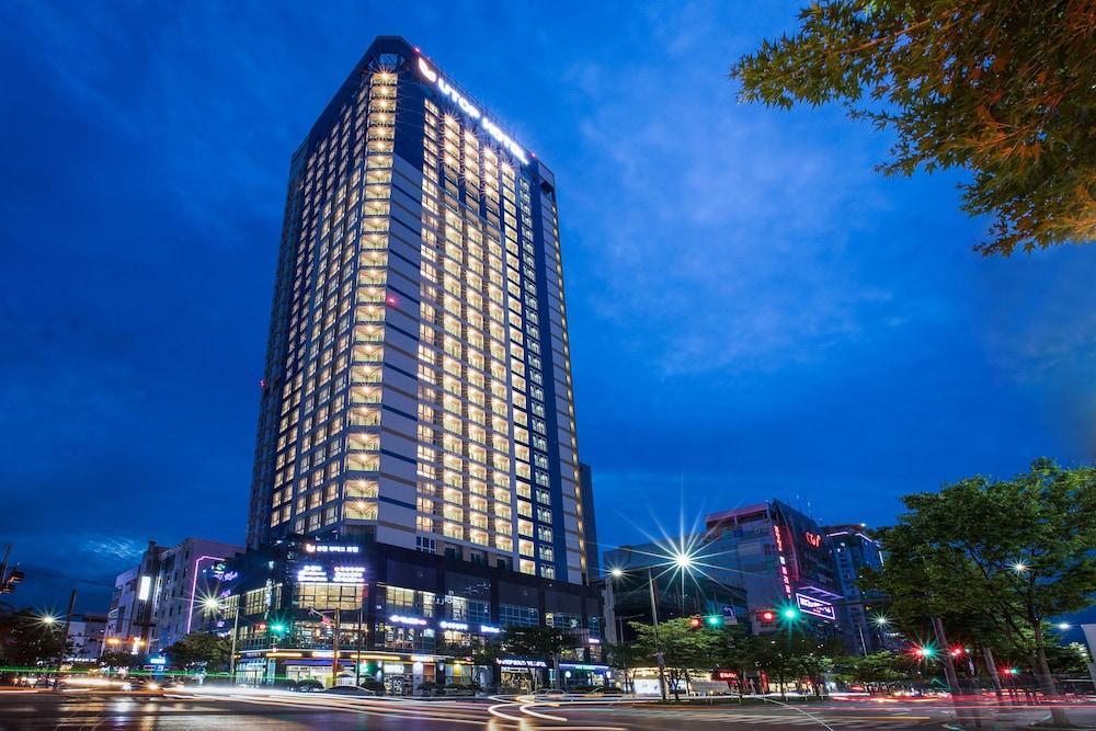 Фото отеля Utop Boutique Hotel and Residence №3