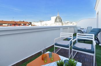 Фото отеля Madrid Suites Sol №2