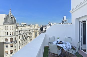 Фото отеля Madrid Suites Sol №3