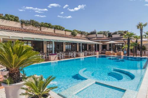 Фото отеля Madrigale Panoramic Lifestyle & Soulful Hotel №3