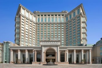 Фото отеля Four Points by Sheraton Taicang №0