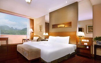 Фото отеля C&D Resort Wuyi Mountain №3