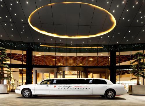 Фото отеля Tonino Lamborghini Hotel Huangshi Cihu №3